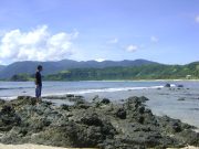 Rational Minimalism; a Practical Way to Contentment Amidst Stressful Consumer Culture