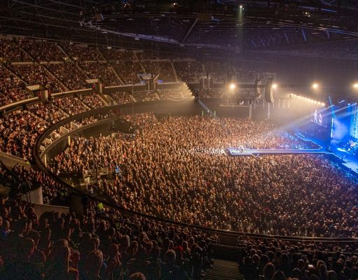 11,000 People Attended “Stereophonics Concert” in UK Amidst Coronavirus Pandemic